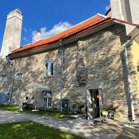 Bishop's Apartman *